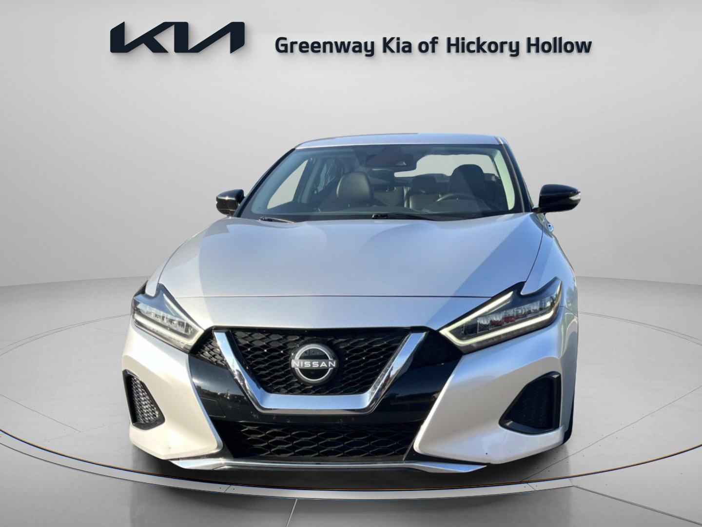 Used 2023 Nissan Maxima SV w/ Floor Mat Group FWD image 2