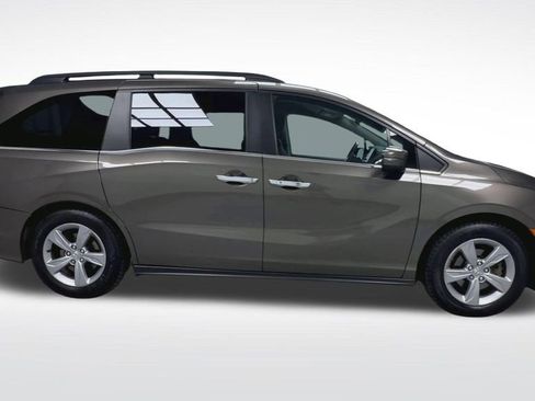 Used 2018 Honda Odyssey EX image 12