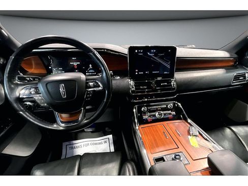 Used 2019 Lincoln Navigator L Reserve image 16