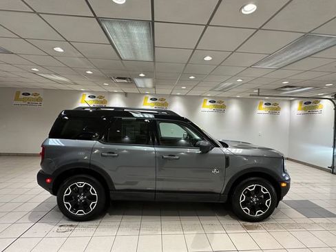 Used 2025 Ford Bronco Sport Outer Banks w/ Outer Banks Tech Package+ image 3