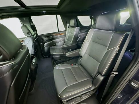 Certified 2023 Cadillac Escalade Premium Luxury w/ LPO, Floor Liner Package AWD/4WD image 27