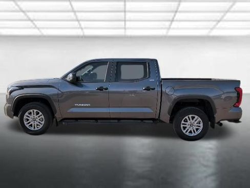 Used 2025 Toyota Tundra SR5 AWD/4WD image 25