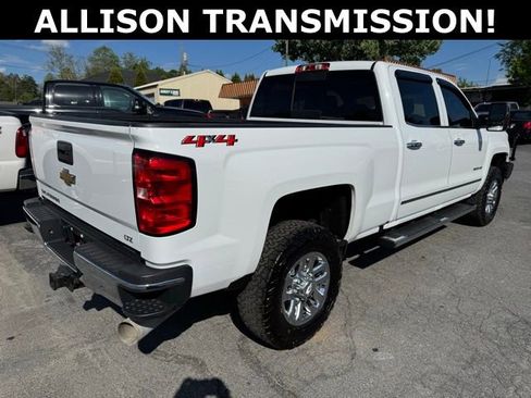 Used 2018 Chevrolet Silverado 3500 LTZ AWD/4WD image 2