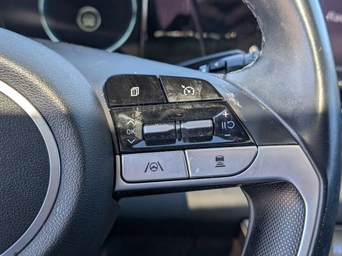 Used 2021 Hyundai Elantra SEL w/ Convenience + Premium Package FWD image 17