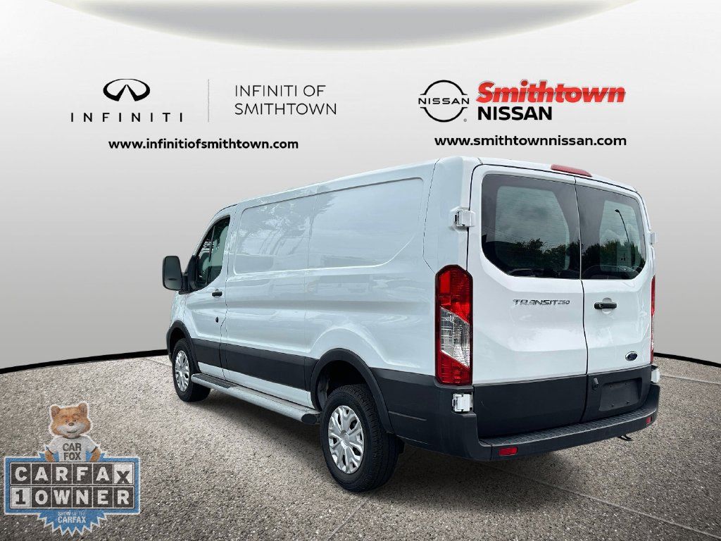 Used 2024 Ford Transit 250 Low Roof w/ Exterior Upgrade Package RWD image 6