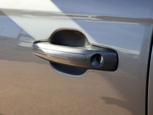 Used 2023 Lincoln Nautilus Reserve w/ Equipment Group 201A image 21