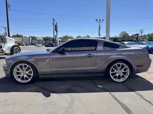 Used 2007 Ford Mustang GT Premium RWD image 5