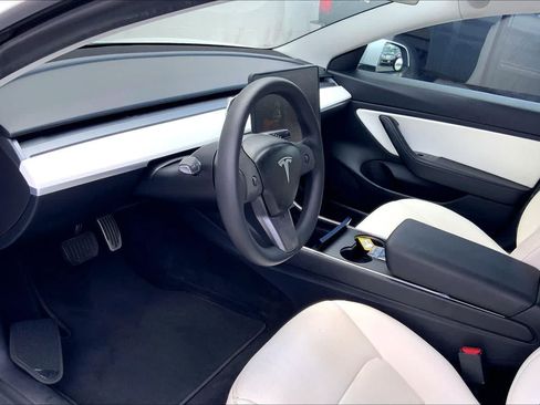 Used 2020 Tesla Model 3 Long Range AWD/4WD image 2