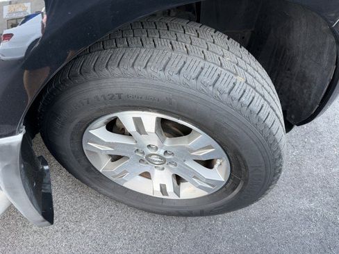 Used 2012 Nissan Pathfinder Silver AWD/4WD image 31