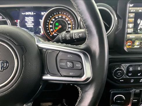 Used 2023 Jeep Wrangler Unlimited Sahara w/ Cold Weather Group AWD/4WD image 12