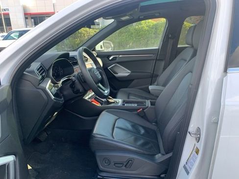 Used 2025 Audi Q3 2.0T Premium image 18