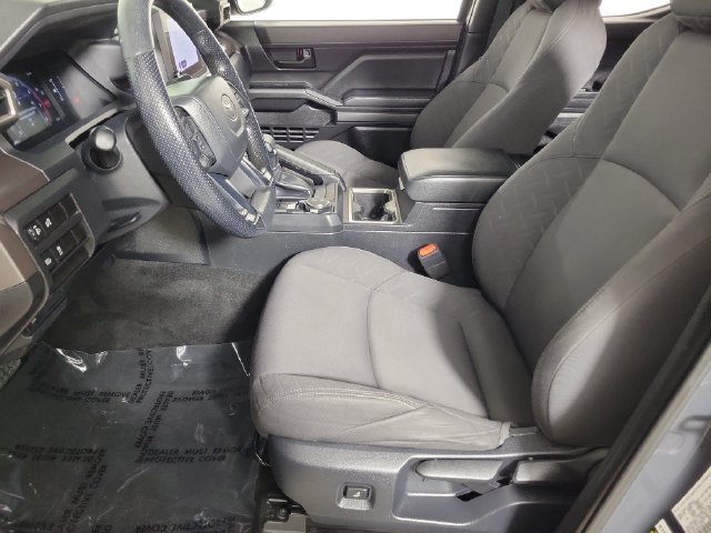 Used 2024 Toyota Tacoma SR5 AWD/4WD image 19