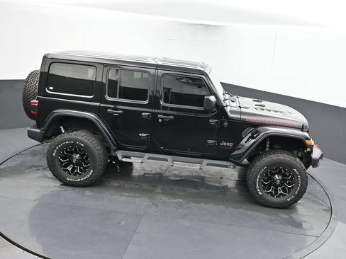 Used 2018 Jeep Wrangler Unlimited Rubicon w/ Dual Top Group AWD/4WD image 39