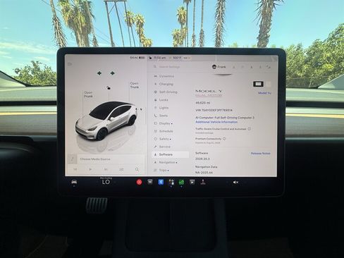 Used 2023 Tesla Model Y Performance AWD/4WD image 21