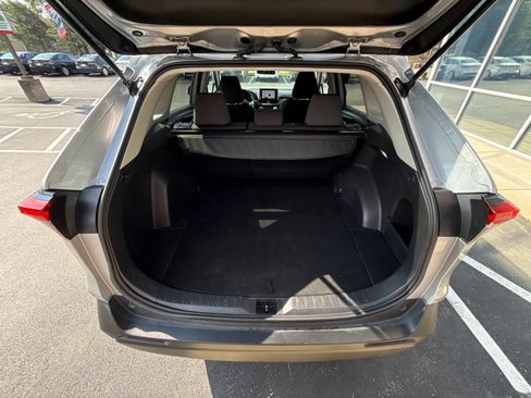 Used 2024 Toyota RAV4 XLE AWD/4WD image 23