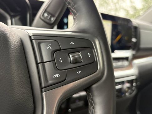 Used 2025 Chevrolet Silverado 1500 LT RWD image 17
