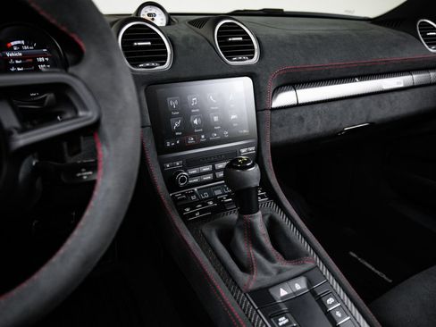 Certified 2024 Porsche 718 Boxster Spyder RS RWD image 19