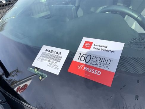 Used 2024 Toyota RAV4 Limited image 39