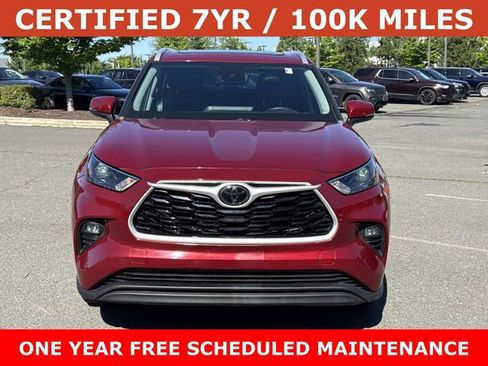 Used 2023 Toyota Highlander XLE AWD/4WD image 6
