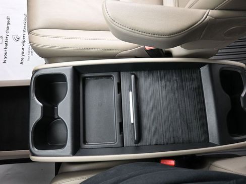 Used 2023 Honda Odyssey Touring image 18