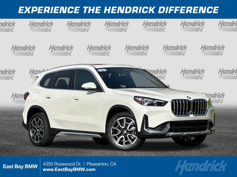 Used 2025 BMW X1 xDrive28i w/ Premium Package image 1