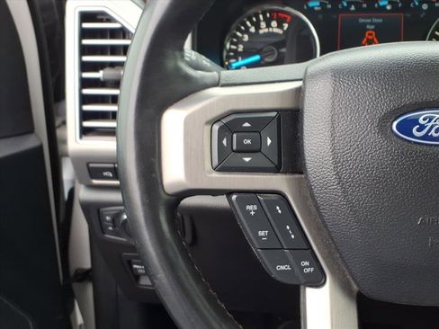 Used 2019 Ford F150 Platinum w/ Technology Package image 18