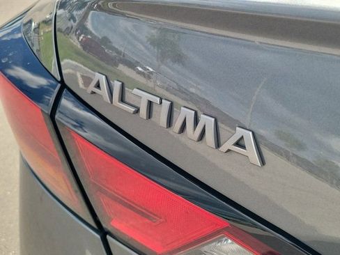 Certified 2025 Nissan Altima 2.5 SV image 12
