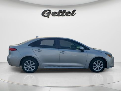 Used 2024 Toyota Corolla LE FWD image 4