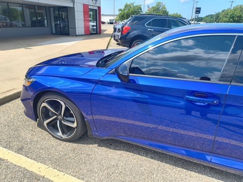 Used 2022 Honda Accord Sport image 5