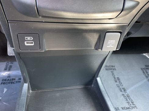 Used 2024 Honda Odyssey EX-L image 19