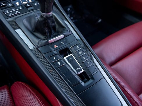 Certified 2018 Porsche 911 Targa 4 GTS image 42