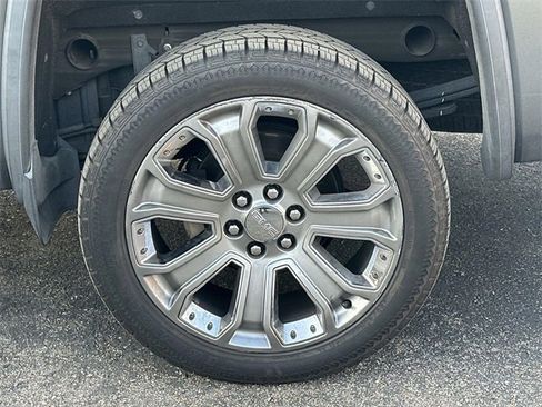 Used 2018 GMC Sierra 1500 Denali w/ Denali Ultimate Package image 5