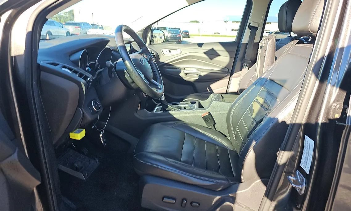 Used 2017 Ford Escape Titanium AWD/4WD image 7
