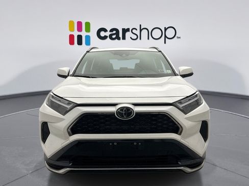 Used 2025 Toyota RAV4 SE w/ Weather & Moonroof Package AWD/4WD image 5