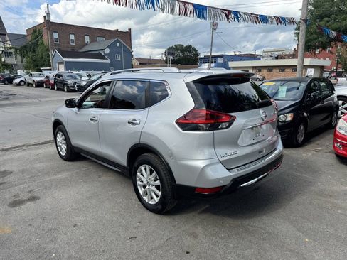 Used 2019 Nissan Rogue SV AWD/4WD image 5