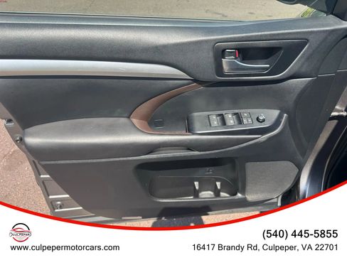 Used 2019 Toyota Highlander XLE image 9