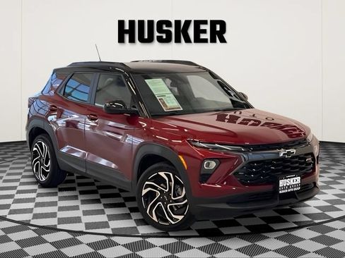 Used 2025 Chevrolet TrailBlazer RS w/ Convenience Package AWD/4WD image 1