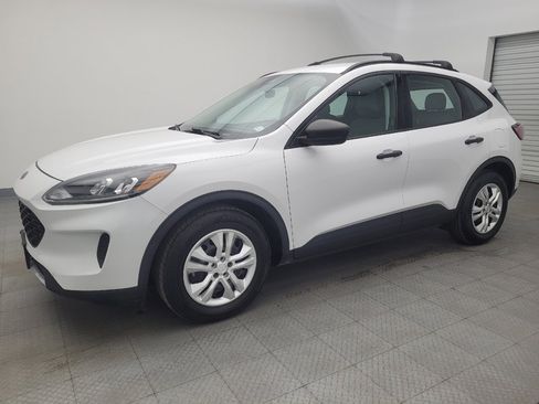 Used 2021 Ford Escape S image 2
