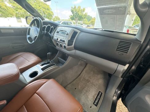 Used 2009 Toyota Tacoma PreRunner RWD image 27