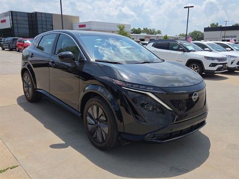 Used 2023 Nissan Ariya FWD image 1
