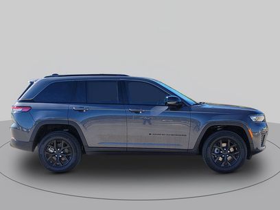 New 2026 Jeep Grand Cherokee Altitude