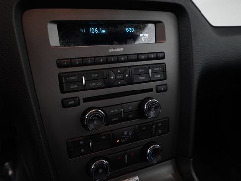 Used 2014 Ford Mustang GT w/ V8 Black Appearance Package image 27