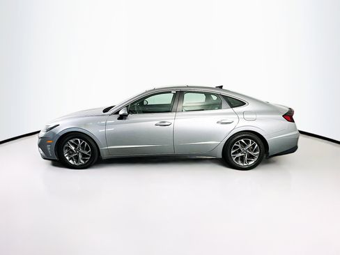 Used 2020 Hyundai Sonata SEL w/ Premium + Sunroof Package FWD image 4