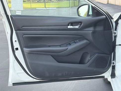 Used 2021 Nissan Altima 2.5 S w/ Driver Assist Package image 21