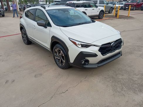 Used 2025 Subaru Crosstrek 2.0i Premium image 6
