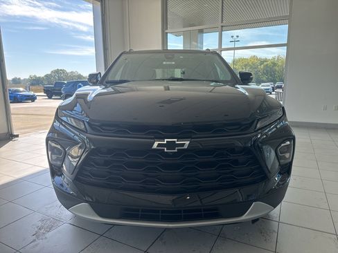 New 2025 Chevrolet Blazer LT w/ Sound & Technology Package image 2