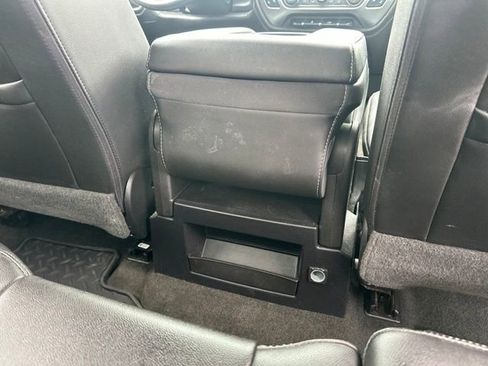 Used 2018 Chevrolet Silverado 1500 LTZ AWD/4WD image 11