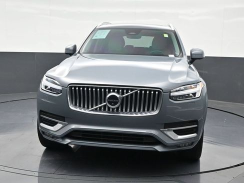 Used 2023 Volvo XC90 B6 Ultimate AWD/4WD image 9