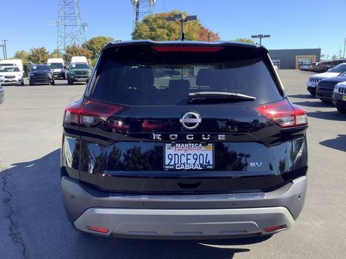 Used 2023 Nissan Rogue SV image 26