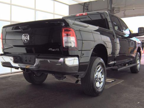 Used 2024 RAM 2500 Tradesman w/ Chrome Appearance Group AWD/4WD image 9